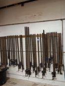Approx. 25 sash clamps with various extensions