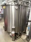 Winkworth 5000 ltr SS Tank with Agitation and bottom out feed