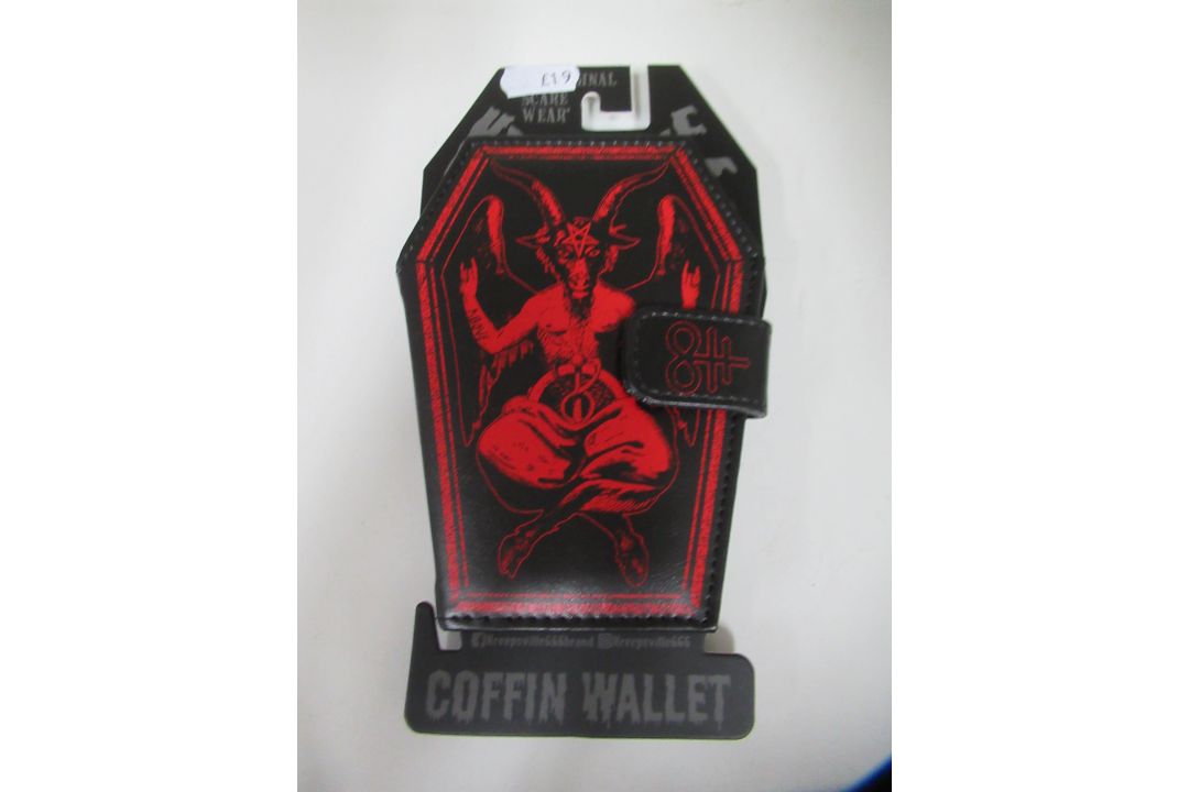 Box of faux leather goods including compacts, coffin wallet, coin pouches etc - Image 2 of 7