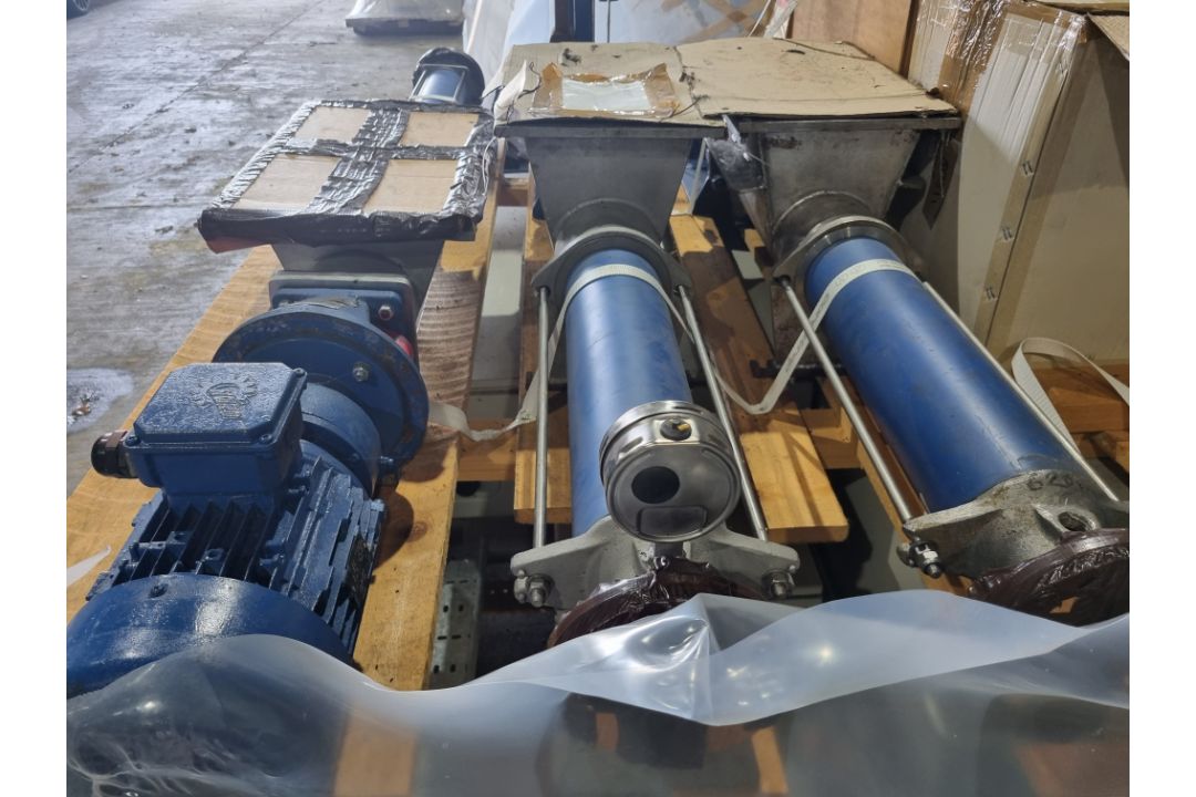 2x Gluten dryer starch pumps - Image 2 of 6