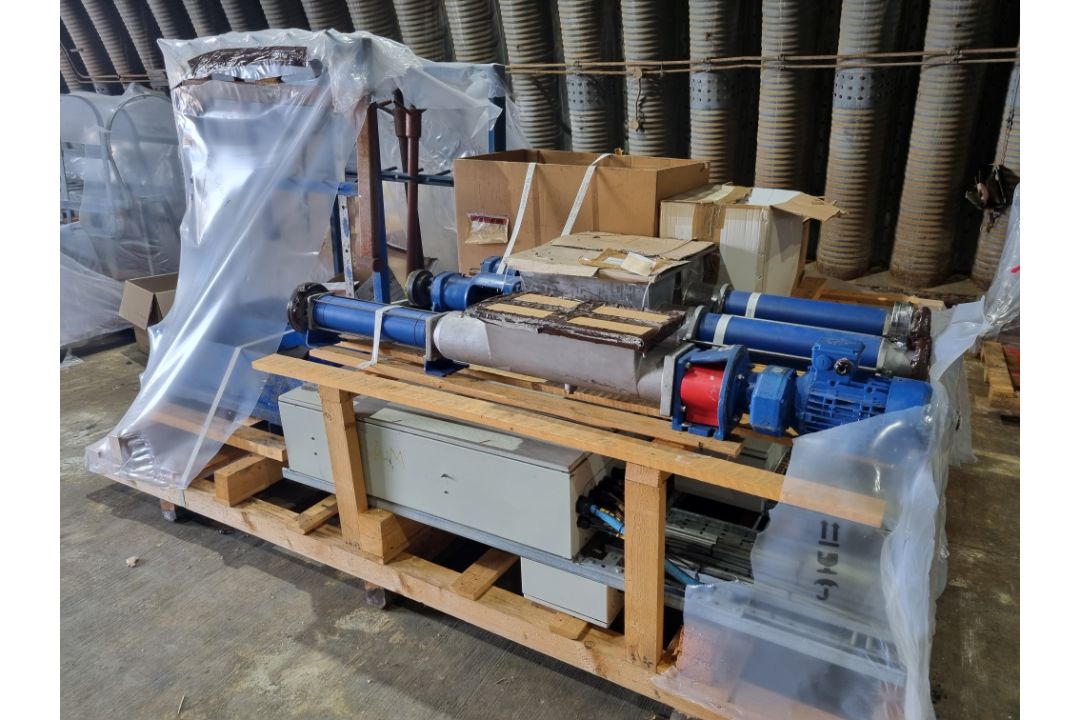 2x Gluten dryer starch pumps - Image 1 of 6