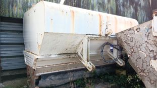 Unbadged hydraulic spreader unit