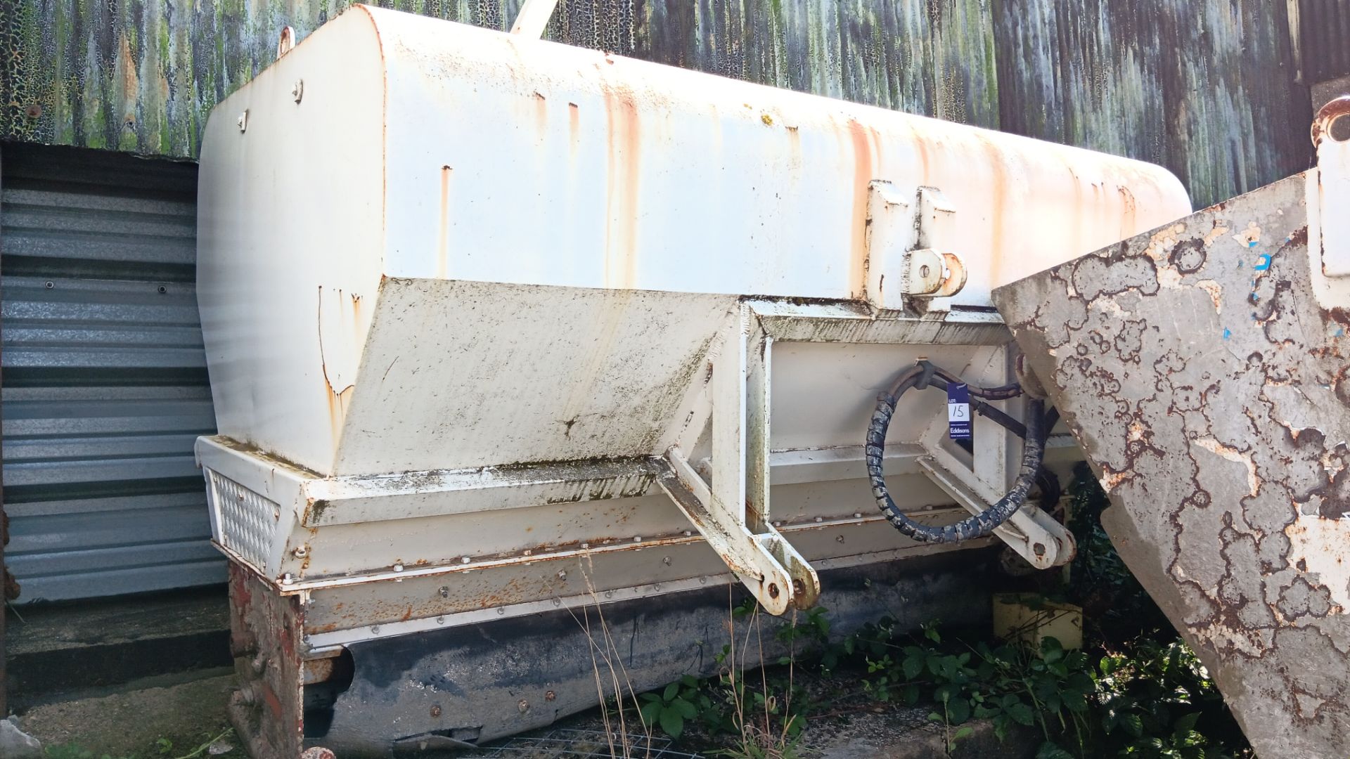 Unbadged hydraulic spreader unit