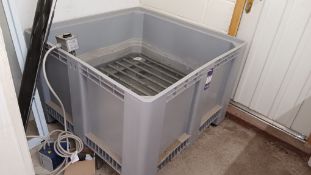 ELE polypropylene hot water bath, 1,200 x 1,200mm Approx