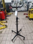 Treadle operated hydraulic telescopic Jack