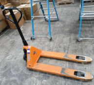 LoadSurfer 2000KG Hand Pallet Truck