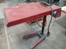 M&R Red Chilli flash lamp on stand Serial number PL061406120R
