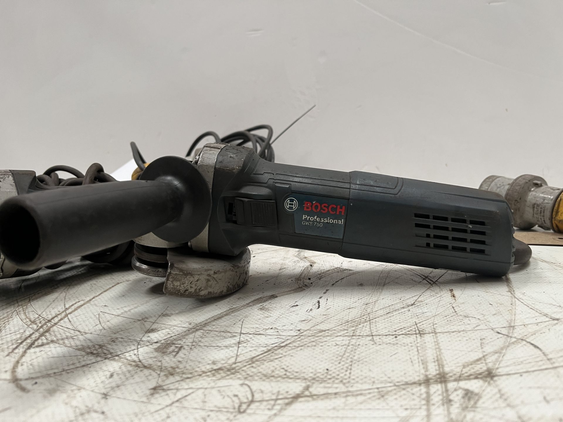 4x 110V powered angle grinders - Image 3 of 5