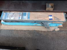 4 packs of laminate flooring