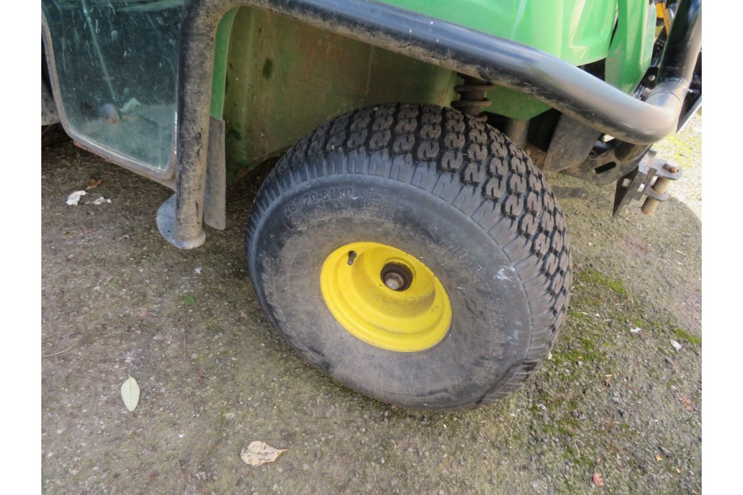 2014 John Deere Six Wheel (4X2) Gator with Cab and White Lining Equipment YY63 PKA. - Image 5 of 10