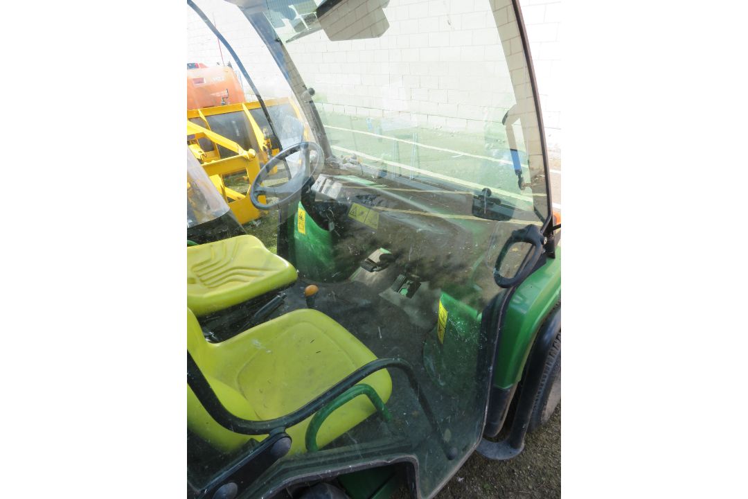 2014 John Deere Six Wheel (4X2) Gator with Cab and White Lining Equipment YY63 PKA. - Image 3 of 10