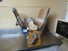 Seewer Rondo Econom T Countertop pastry brake / Patry sheeter Serial Number 359s/w 359