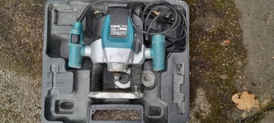 Erbauer ERB380ROU 2100w router with case, 240V