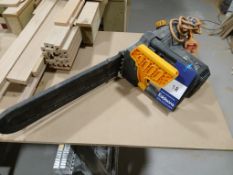 Titan TTC758CHN electric chainsaw
