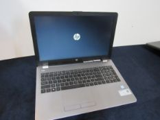 HP 250 G6 Intel core i7-7500U, 8GB Ram, Samsung MZNLN 256 Drive, Windows 10 Laptop with charger