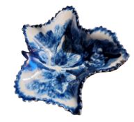 A  Bow leaf shaped pickle dish,  painted in underglaze blue with grape vine serrated edge, 8.5cm