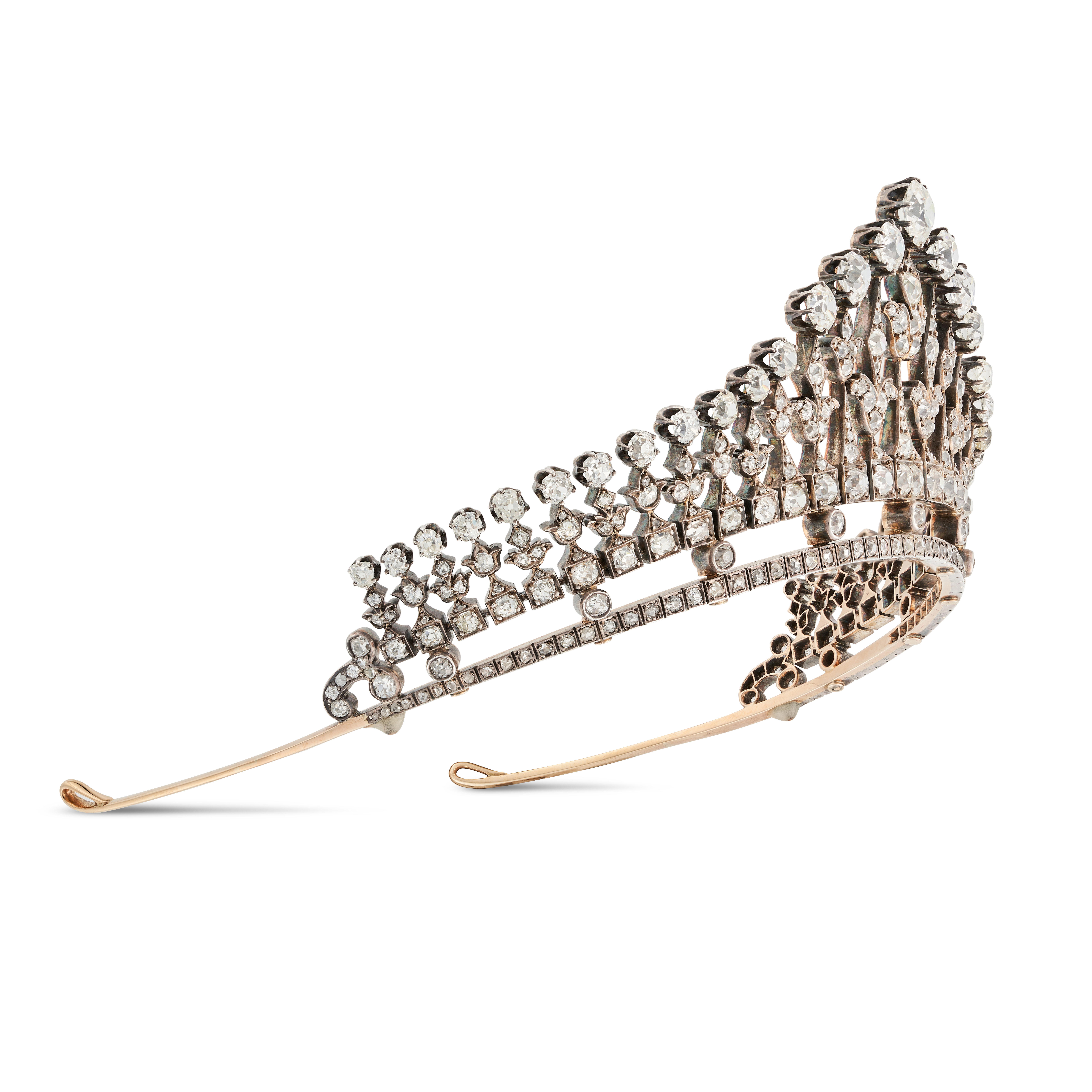 AN IMPORTANT ANTIQUE DIAMOND TIARA, 19TH CENTURY in yellow gold and silver, set with a row of gra... - Image 2 of 3