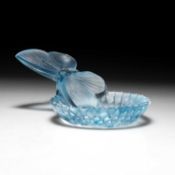 RENÉ LALIQUE (FRENCH, 1860-1945), A 'DAHLIA ET PAPILLON' CENDRIER, DESIGNED 1931