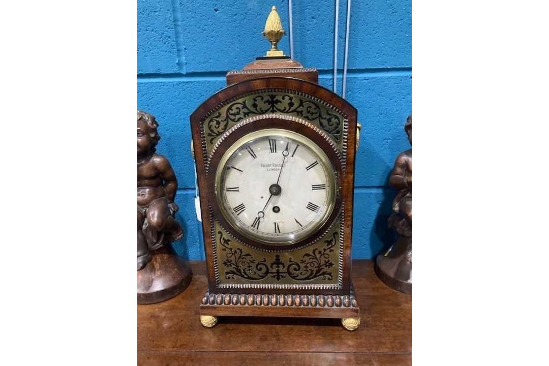 A REGENCY ROSEWOOD SINGLE-FUSEE BRACKET CLOCK, SIGNED FRANK ROGERS, LONDON - Image 5 of 5