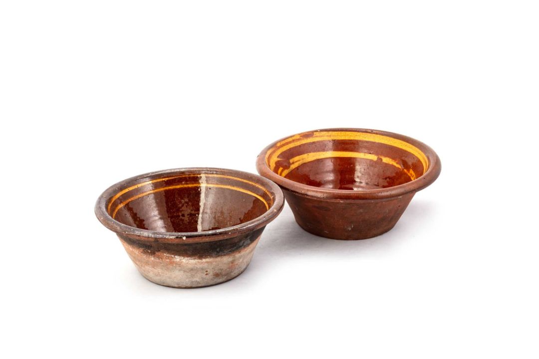TWO SLIP-DECORATED BOWLS, PROBABLY BUCKLEY POTTERY