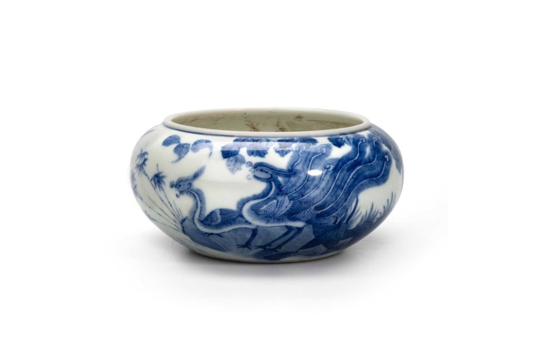 A 19TH CENTURY CHINESE BLUE AND WHITE CENSER - Image 1 of 10