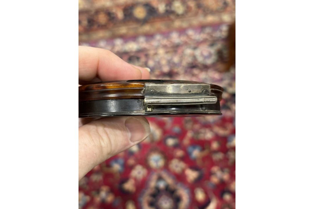 A CHINESE TORTOISESHELL SNUFF BOX, 18TH CENTURY - Image 3 of 10