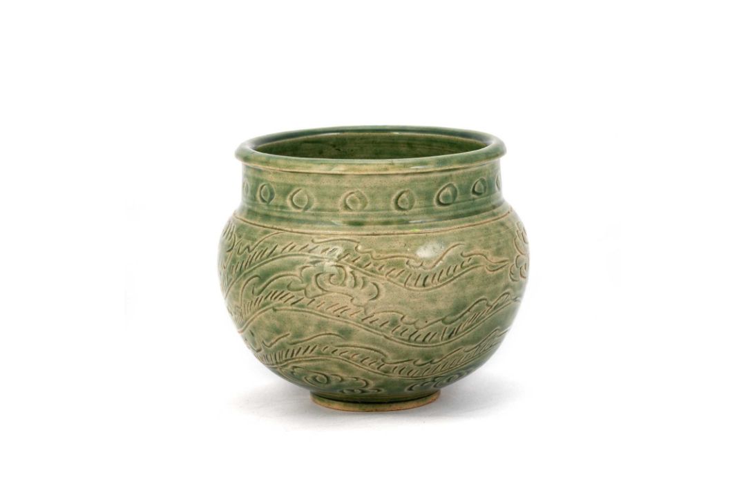 A CHINESE MOULDED CELADON CENSER - Image 3 of 4