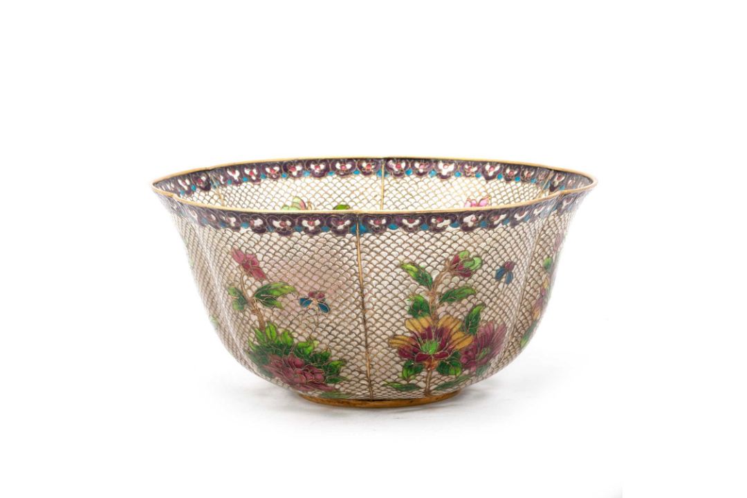 A CHINESE PLIQUE-A-JOUR BOWL - Image 2 of 3
