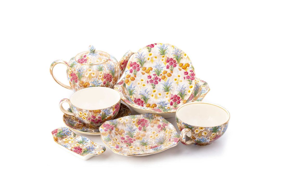 A GRIMWADES ROYAL WINTON 'MARGUERITE' PATTERN PARTIAL TEA SERVICE