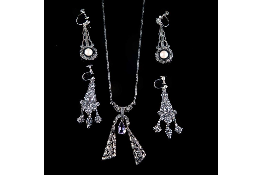 A PAIR OF ANTIQUE CUT-STEEL EARRINGS