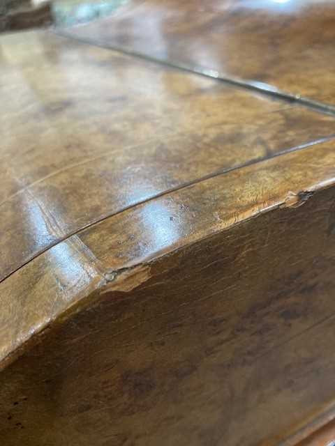 A VICTORIAN INLAID BURR WALNUT DAVENPORT - Image 3 of 4