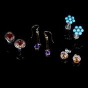 A GROUP OF GOLD EARRINGS