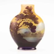 ÉMILE GALLÉ (FRENCH, 1846-1904), A CAMEO GLASS VASE, CIRCA 1900