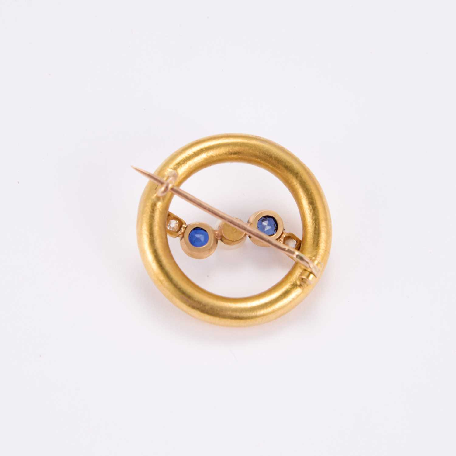 A SAPPHIRE, CULTURED PEARL AND DIAMOND BROOCH - Image 2 of 2