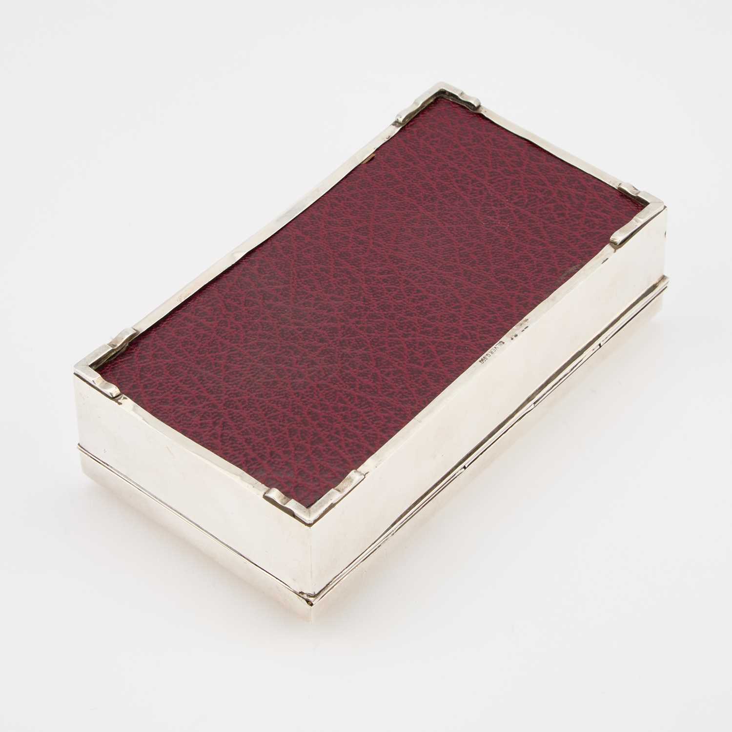 AN EARLY 20TH CENTURY JAPANESE SILVER AND MIXED METALS CIGAR BOX - Image 3 of 4