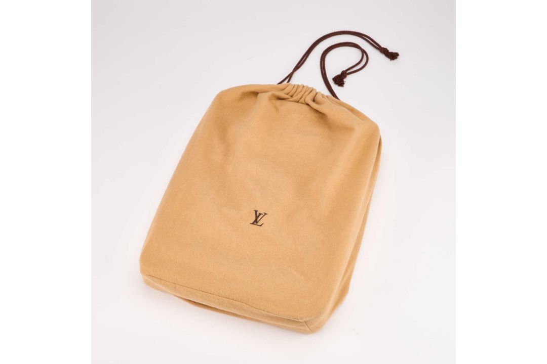 A LOUIS VUITTON BRONZE MONOGRAM VERNIS VANDAM BRIEFCASE - Image 3 of 5