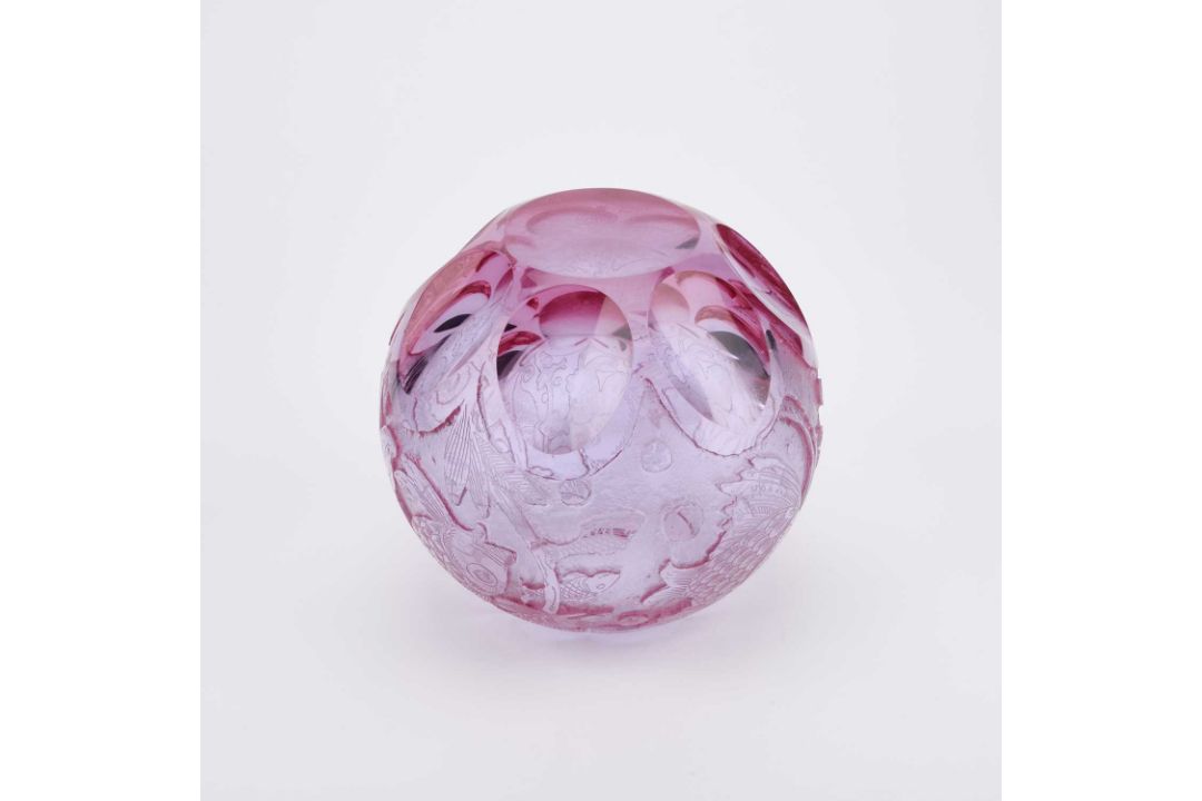 HEINRICH HUSSMANN FOR MOSER, AN ART DECO CAMEO CARVED DICHROIC GLASS AQUARIUM VASE, CIRCA 1927 - Image 3 of 5