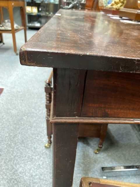A GEORGE III MAHOGANY SIDE TABLE, IN CHIPPENDALE STYLE - Image 5 of 5