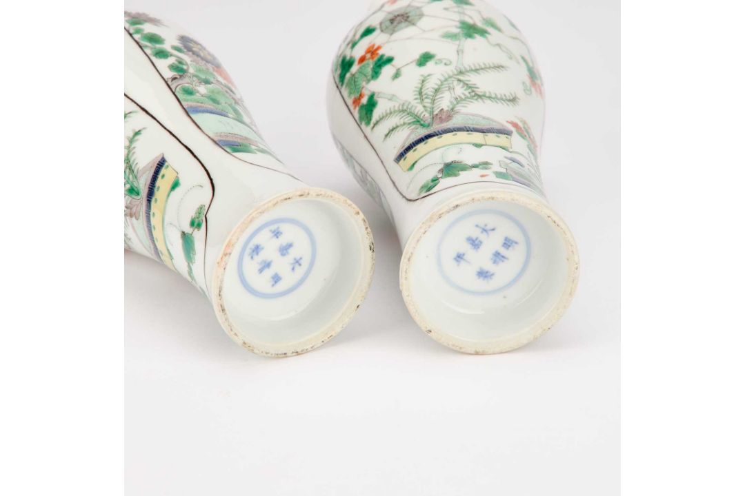 A PAIR OF CHINESE FAMILLE VERTE VASES, CIRCA 1900 - Image 3 of 7