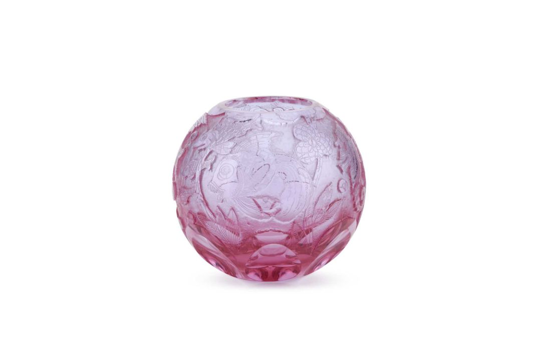 HEINRICH HUSSMANN FOR MOSER, AN ART DECO CAMEO CARVED DICHROIC GLASS AQUARIUM VASE, CIRCA 1927 - Image 1 of 5