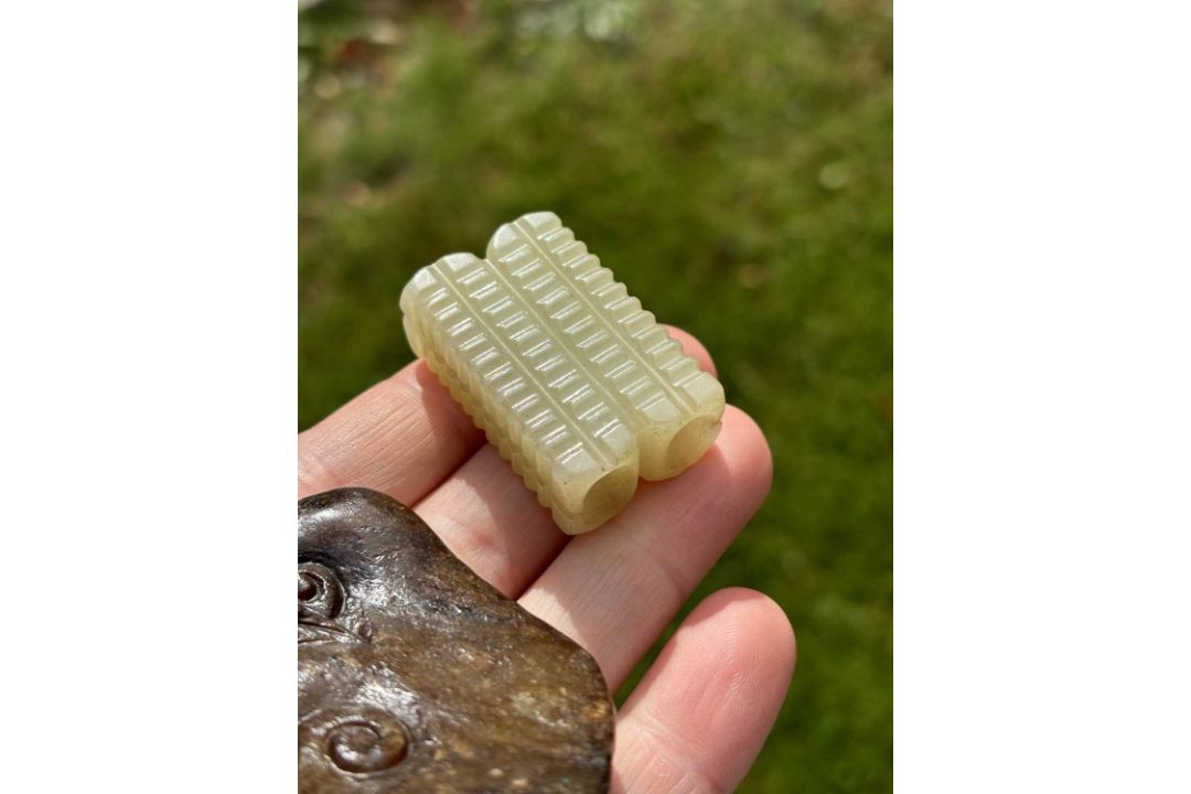 THREE PIECES OF CHINESE JADE - Image 10 of 11