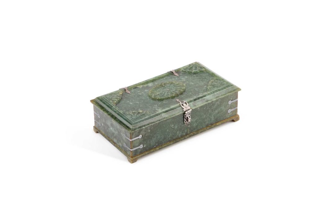 A BOWENITE CASKET, BHERA, PUNJAB, CIRCA 1900 - Image 1 of 5