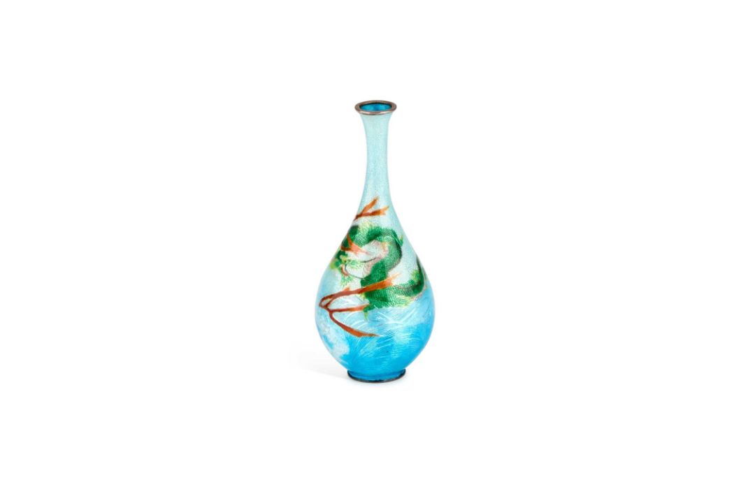 A JAPANESE SILVER AND ENAMEL VASE - Image 1 of 3
