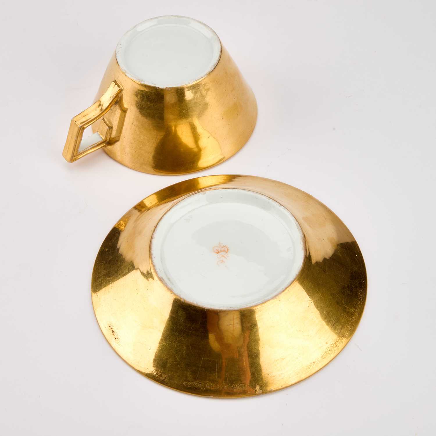 A RARE DERBY TROMPE L'OEIL 'PLAYING CARDS' CUP AND SAUCER, CIRCA 1815 - Image 6 of 7
