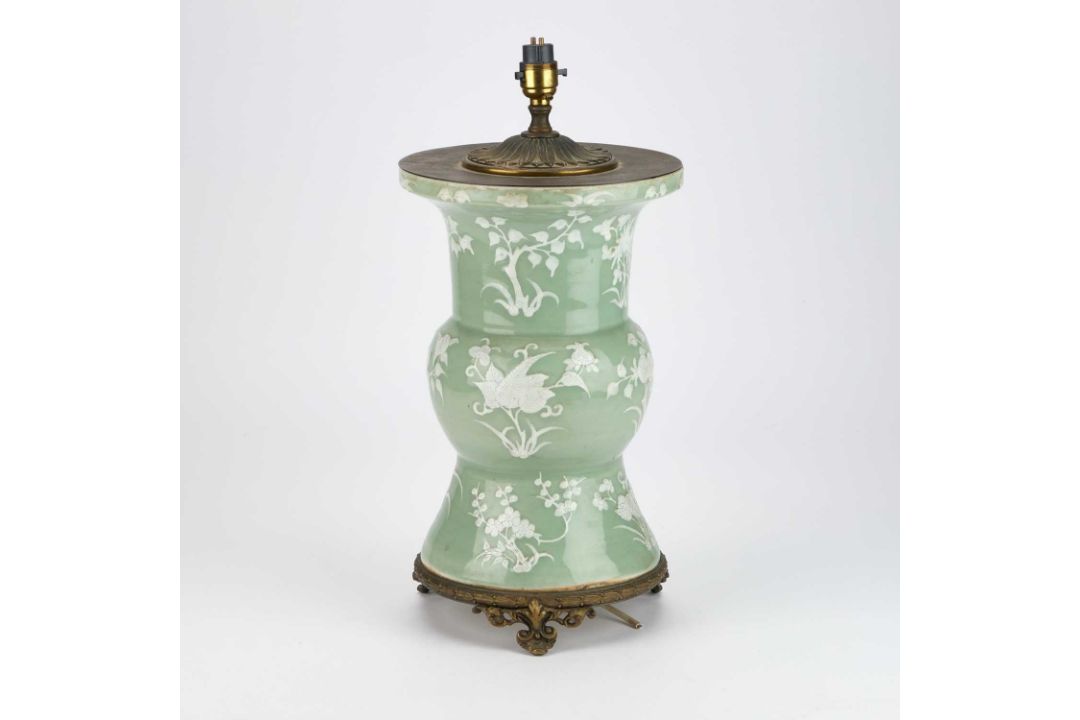 A 19TH CENTURY CHINESE GU VASE - Image 2 of 4