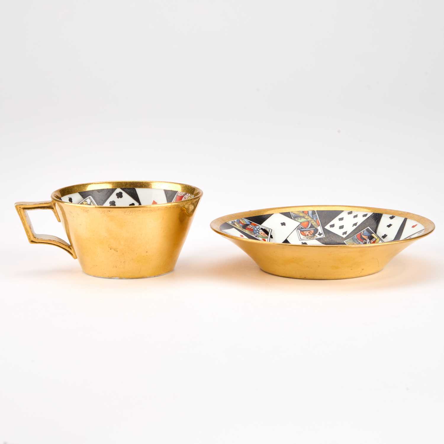 A RARE DERBY TROMPE L'OEIL 'PLAYING CARDS' CUP AND SAUCER, CIRCA 1815 - Image 5 of 7