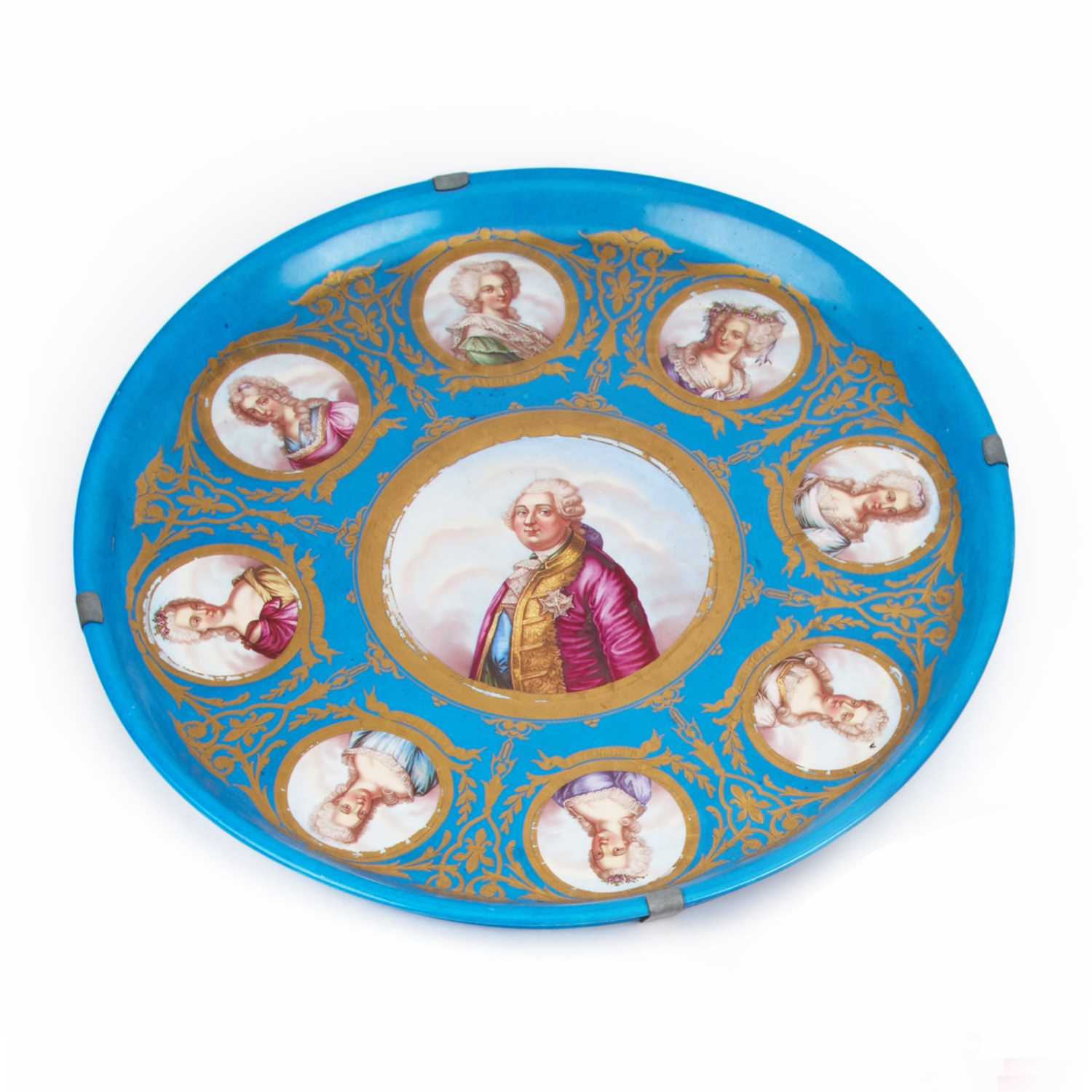 A LARGE 19TH CENTURY SÈVRES PORCELAIN CHARGER