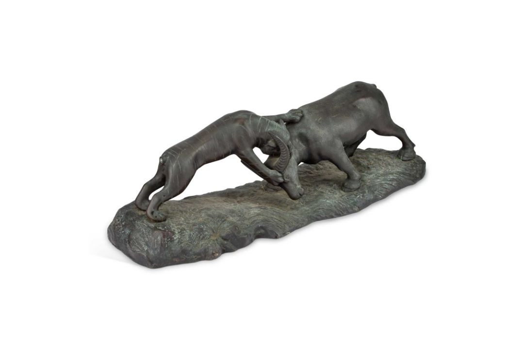 A LARGE JAPANESE BRONZE GROUP OF A TIGER ATTACKING A WATER BUFFALO - Image 1 of 2