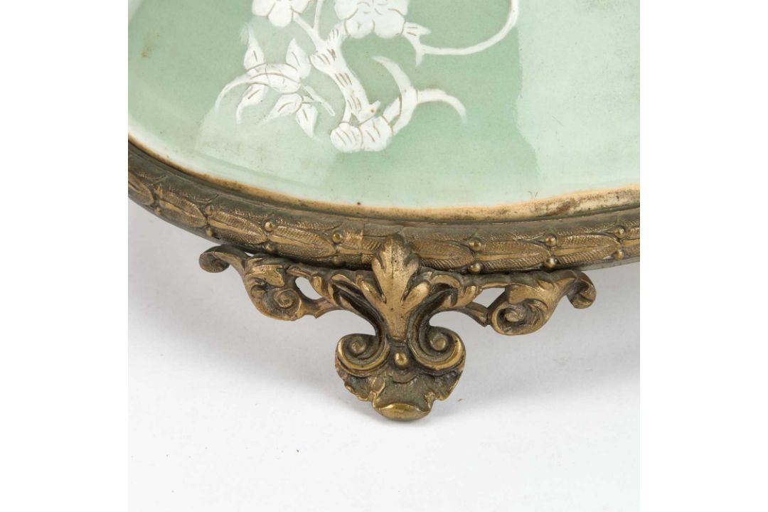 A 19TH CENTURY CHINESE GU VASE - Image 4 of 4