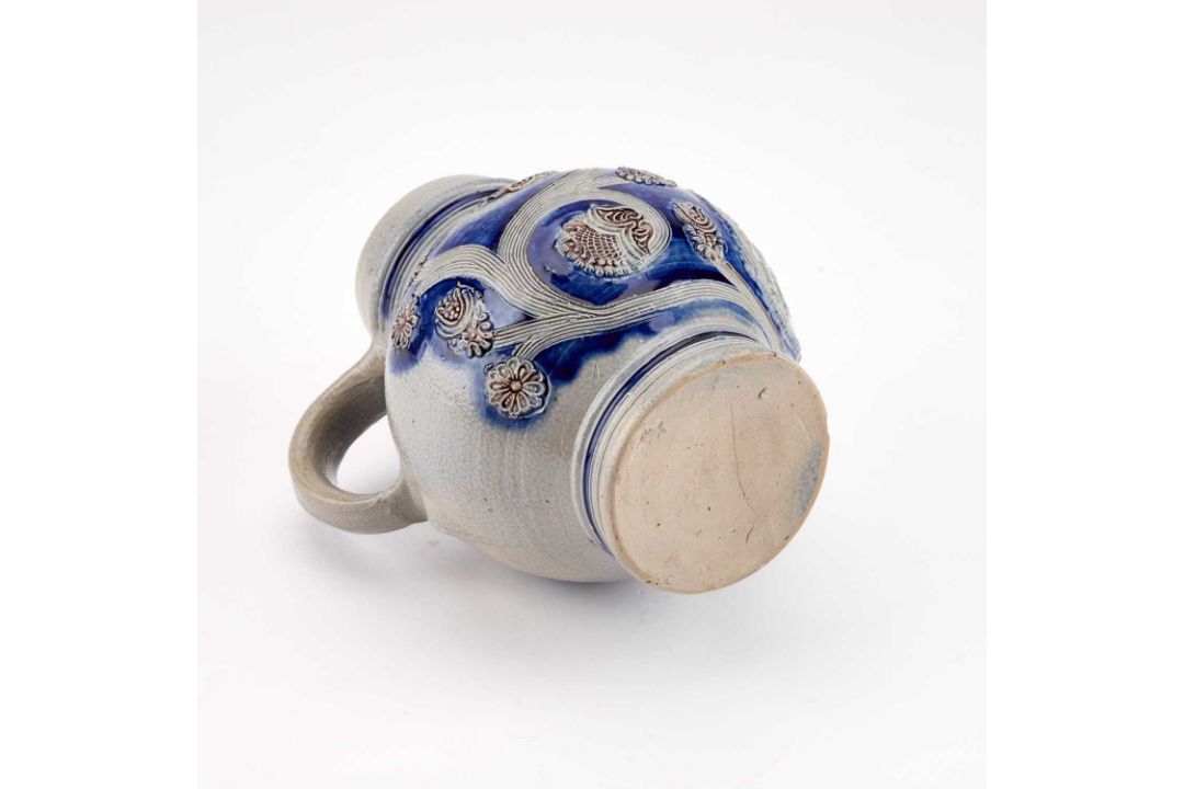 A WESTERWALD STONEWARE JUG - Image 6 of 6